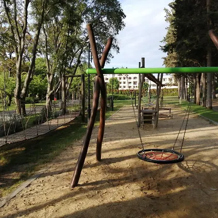 New Star Apartment *